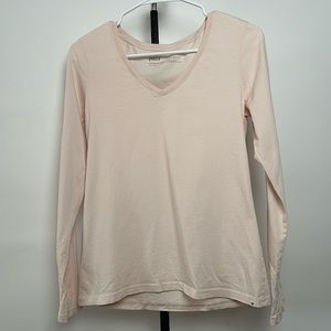 Pact women’s 100% cotton “Softspun V-Neck Long Sleeve Tee”, pink color, size S